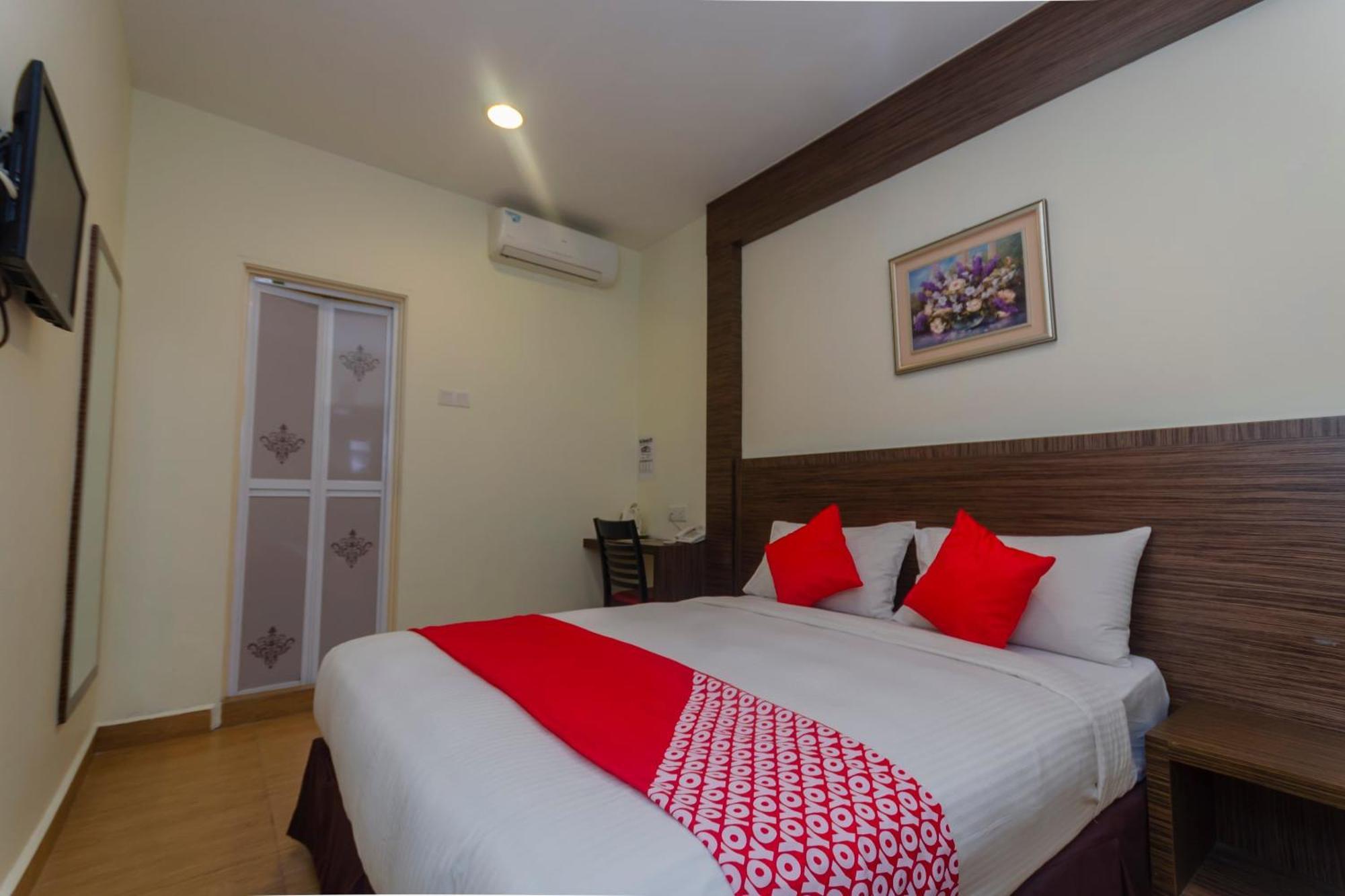 Super Oyo 596 The Vintage Hotel Johor Bahru Zewnętrze zdjęcie