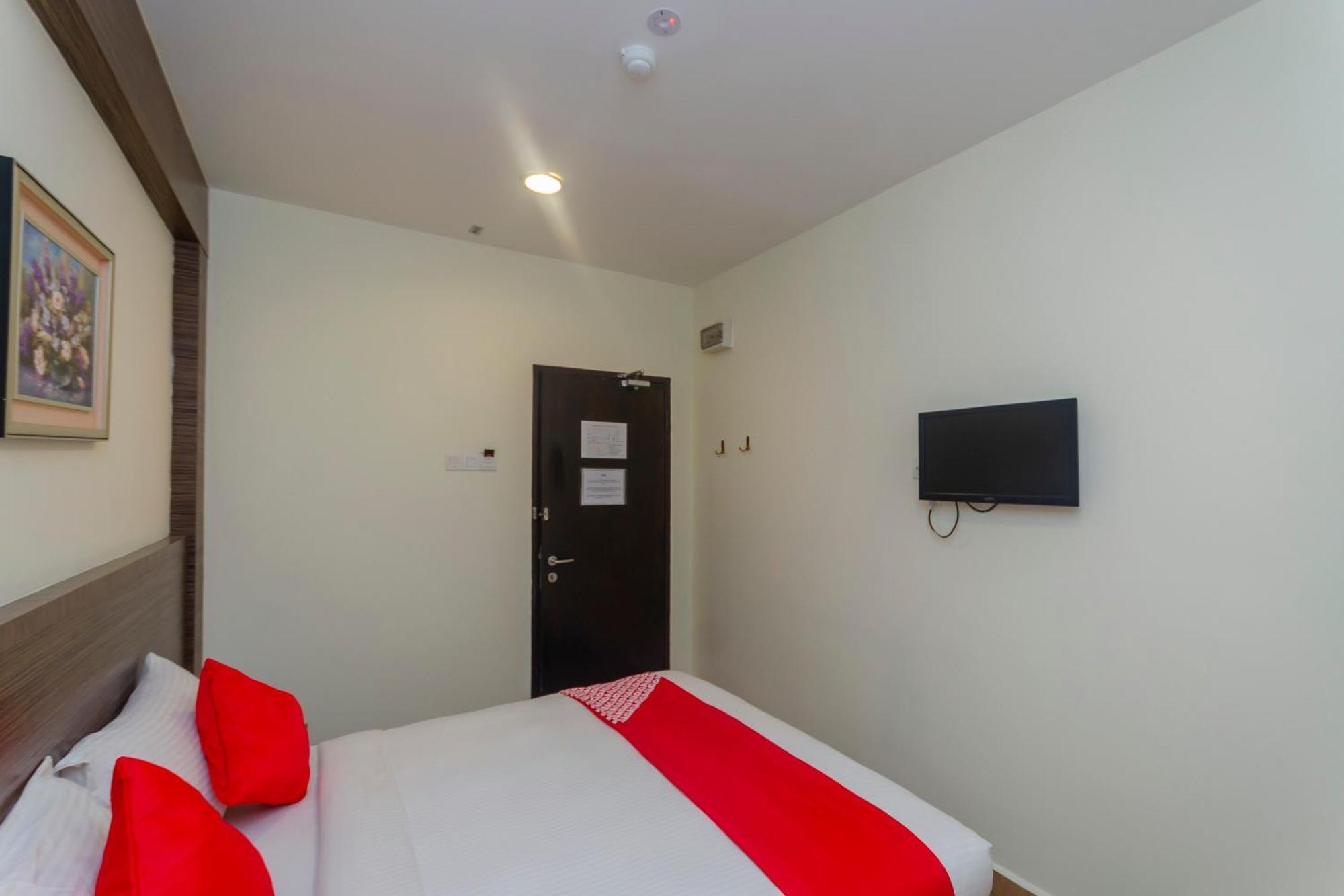 Super Oyo 596 The Vintage Hotel Johor Bahru Zewnętrze zdjęcie