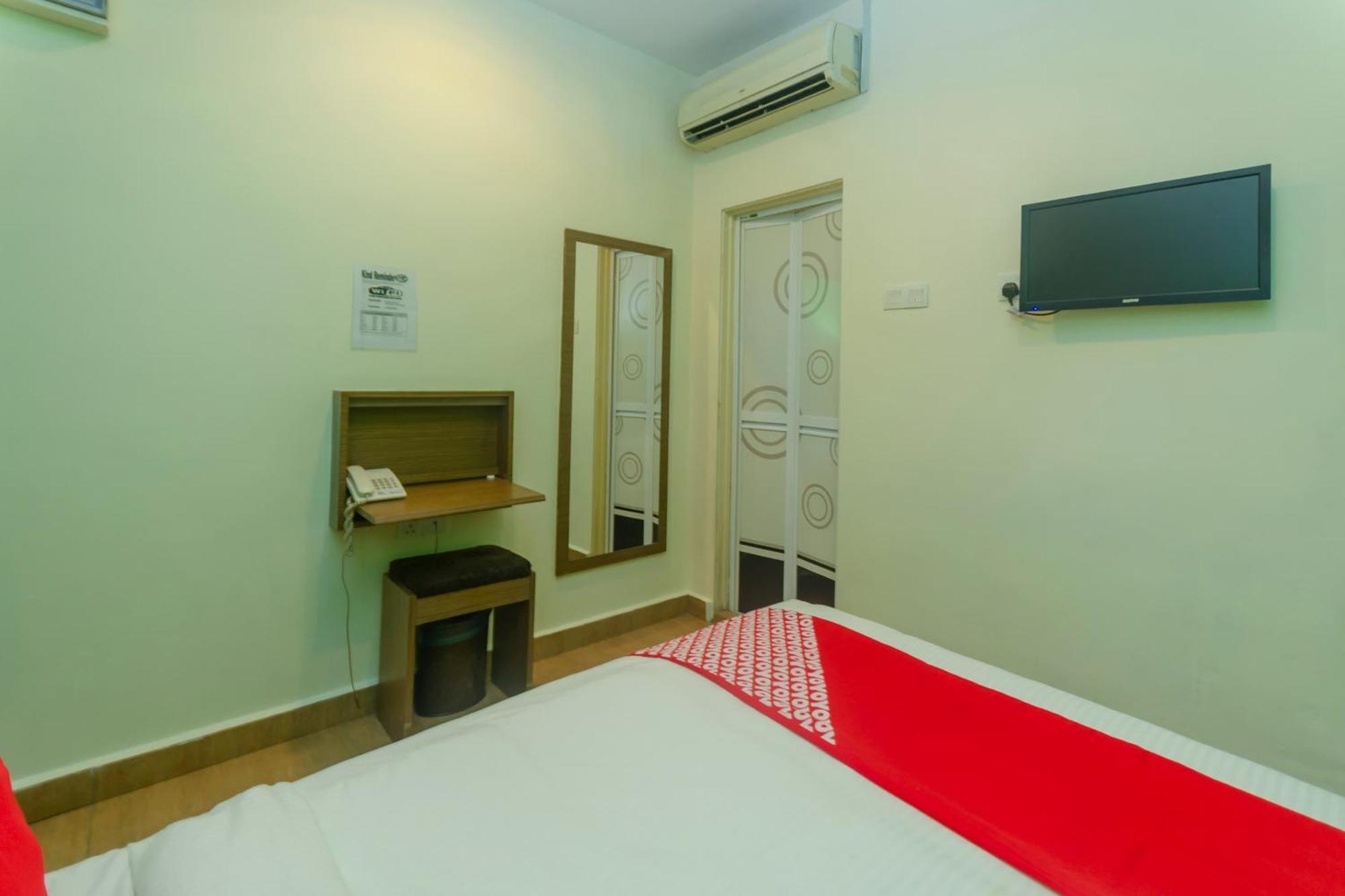 Super Oyo 596 The Vintage Hotel Johor Bahru Zewnętrze zdjęcie
